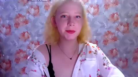 Snapshot of mel_mellie chatting on July 2026 08:00:02 AM Mel Mellie online show from July 2026 08:00:02 AM