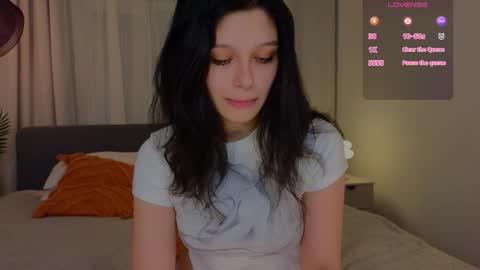 Snapshot of melan1e_ chatting on December 2024 06:06:01 PM mel online show from December 2024 06:06:01 PM