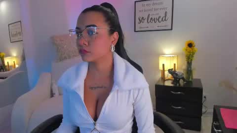 Snapshot of melan_owen chatting on June 2026 10:59:02 AM melan_owen online show from June 2026 10:59:02 AM