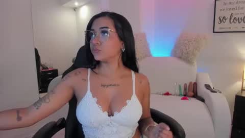 Snapshot of melan_owen chatting on July 2026 10:57:02 AM melan_owen online show from July 2026 10:57:02 AM