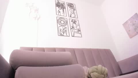 melani greyy online show from February 2026 09:30:01 PM