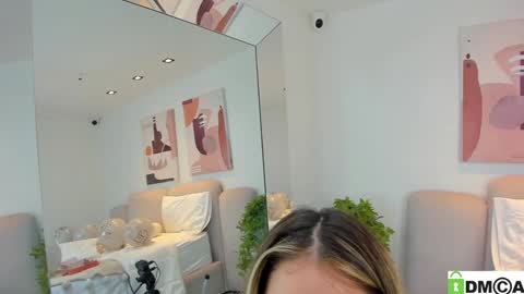 Melanie Baez online show from January 2025 08:57:02 AM