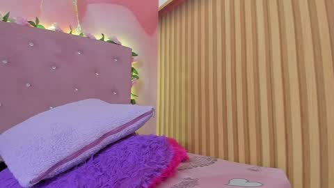 Snapshot of melanie__evans chatting on April 2026 01:41:02 PM melanie__evans online show from April 2026 01:41:02 PM