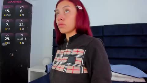 Melanie roux  online show from February 2026 12:45:02 PM