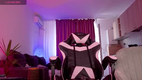 Snapshot of melanie_way chatting on July 2026 02:33:01 PM melanie_way online show from July 2026 02:33:01 PM
