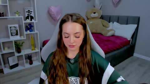 MelanieAlves online show from March 2026 06:33:01 PM