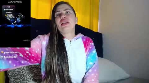 Melanie Parker online show from November 2025 07:57:01 PM