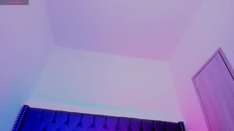 MelanyLuv online show from December 2025 08:57:01 PM