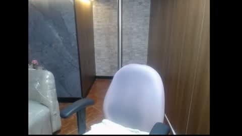 melanny_petite online show from July 2026 12:19:02 PM
