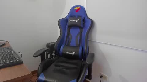 Snapshot of melany_arizaaa chatting on January 2025 10:05:01 PM melany_arizaaa online show from January 2025 10:05:01 PM