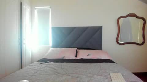 Snapshot of melany_arizaaa chatting on April 2026 02:07:02 PM melany_arizaaa online show from April 2026 02:07:02 PM