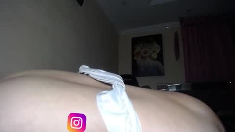 melany online show from November 2025 06:56:02 AM