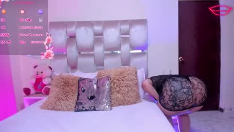 Melany online show from November 2025 04:18:02 PM