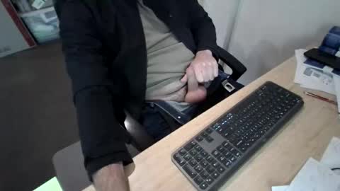 Snapshot of melbguy_075 chatting on May 2026 03:36:01 AM melbguy_075 online show from May 2026 03:36:01 AM