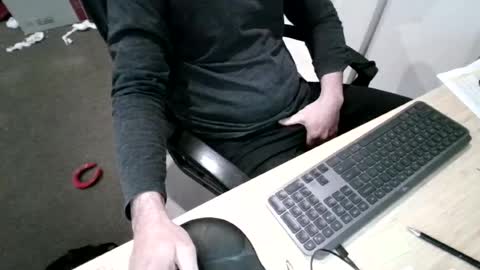 Snapshot of melbguy_075 chatting on June 2026 06:16:02 AM melbguy_075 online show from June 2026 06:16:02 AM