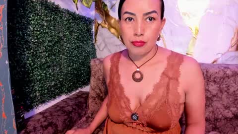 Snapshot of meleekxxx chatting on May 2026 08:28:02 PM MeleekXXX online show from May 2026 08:28:02 PM