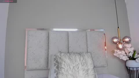 Snapshot of meli_mell chatting on July 2026 12:51:01 PM Meli online show from July 2026 12:51:01 PM