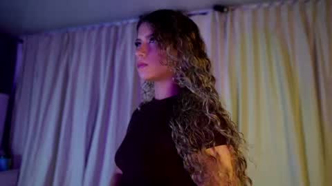 Snapshot of melina_smith1 chatting on June 2026 10:01:01 PM MelinaSmith online show from June 2026 10:01:01 PM