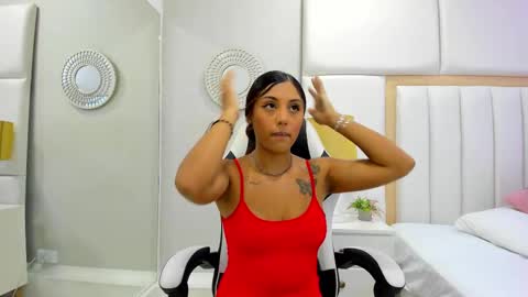 Snapshot of melisafoster chatting on October 2025 02:23:01 AM Meli online show from October 2025 02:23:01 AM