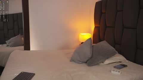 Snapshot of melisalopezz chatting on April 2026 12:40:01 PM On vacation until Monday online show from April 2026 12:40:01 PM