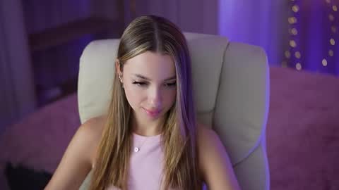 Snapshot of melisarosss chatting on September 2025 06:37:02 AM Melisa Ross online show from September 2025 06:37:02 AM