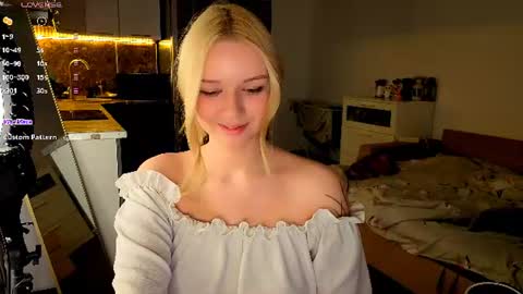 Mel or Lissa 3 Welcome here online show from July 2026 08:30:01 PM