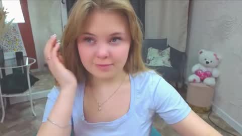 Sophia online show from December 2025 11:08:02 AM