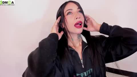 Snapshot of melissa_999g chatting on October 2025 11:37:02 PM The Best deepthroat ever. online show from October 2025 11:37:02 PM