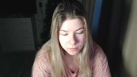 Melissa  Ray online show from December 2024 03:16:02 AM