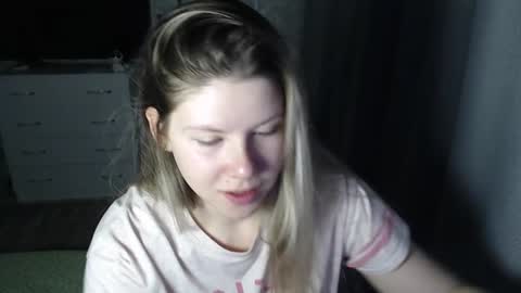 Melissa  Ray online show from February 2025 07:21:01 PM