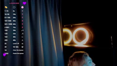 Snapshot of melissa_milton chatting on May 2026 06:14:02 PM Melissa - Your Dream Girl online show from May 2026 06:14:02 PM