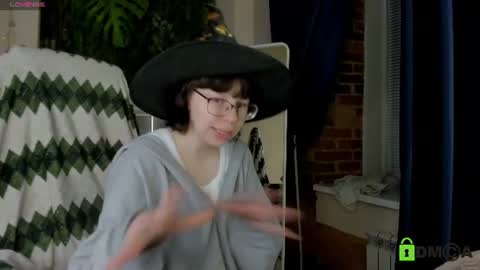Snapshot of melissa_wells chatting on June 2026 12:00:01 AM Melissa online show from June 2026 12:00:01 AM