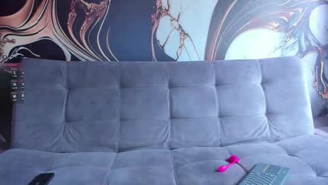  M e l i s s a  online show from November 2025 07:21:01 PM