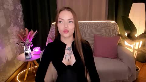 Melisa online show from November 2025 02:33:01 AM