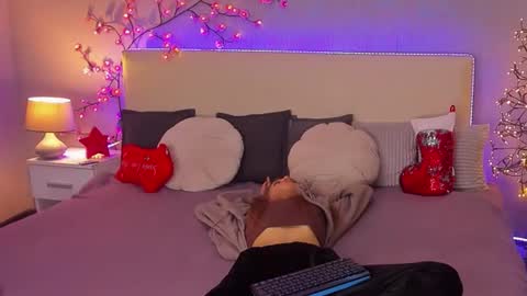 MelissaCrayzy online show from December 2025 06:30:02 AM