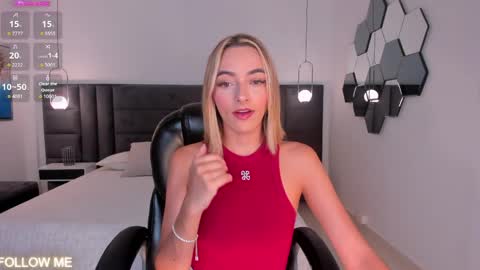 Snapshot of melissamoore_ chatting on May 2026 10:12:01 AM Call me Meli online show from May 2026 10:12:01 AM