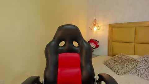 Snapshot of melissarouge chatting on May 2026 07:53:02 PM online show from May 2026 07:53:02 PM