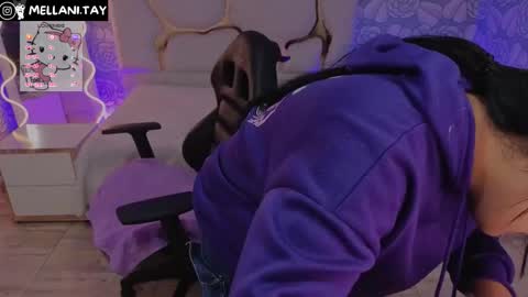 Mellani  online show from November 2025 03:17:01 AM