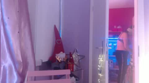 Snapshot of melli23 chatting on December 2025 07:53:02 PM Melli online show from December 2025 07:53:02 PM