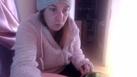 Snapshot of melli23 chatting on December 2025 02:58:02 PM Melli online show from December 2025 02:58:02 PM