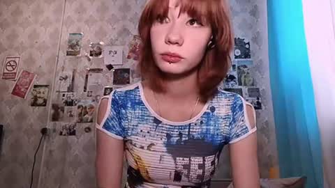 Snapshot of mellieclosson chatting on June 2026 01:41:02 PM Emma online show from June 2026 01:41:02 PM