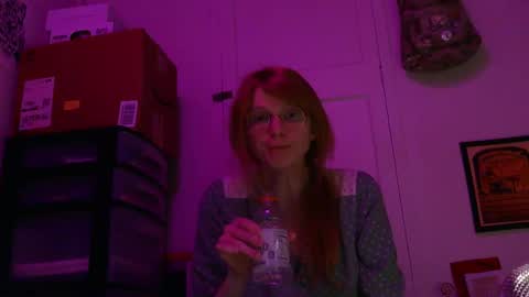 Snapshot of mellifluenced chatting on January 2025 07:04:02 AM Mellifluenced online show from January 2025 07:04:02 AM