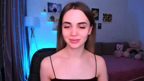 Tessa online show from March 2025 09:37:01 PM