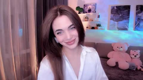 Tessa online show from March 2026 04:14:01 AM