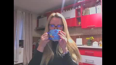 Melly online show from April 2026 05:05:01 AM