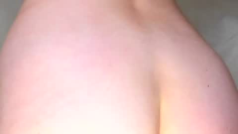 Snapshot of melmooon chatting on July 2026 10:05:01 PM MelMooon online show from July 2026 10:05:01 PM