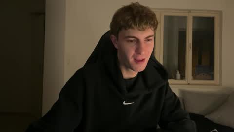 Melodicass online show from November 2025 11:51:02 PM