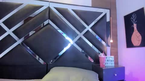 mel  online show from March 2026 09:33:02 PM