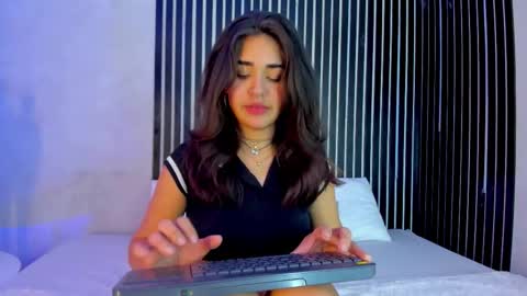 melody phillips online show from February 2026 05:16:02 AM