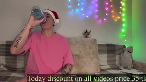 Snapshot of melody_song chatting on December 2025 05:15:02 AM melody_song online show from December 2025 05:15:02 AM